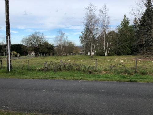 Terrain à Vendre à MONTRIEUX